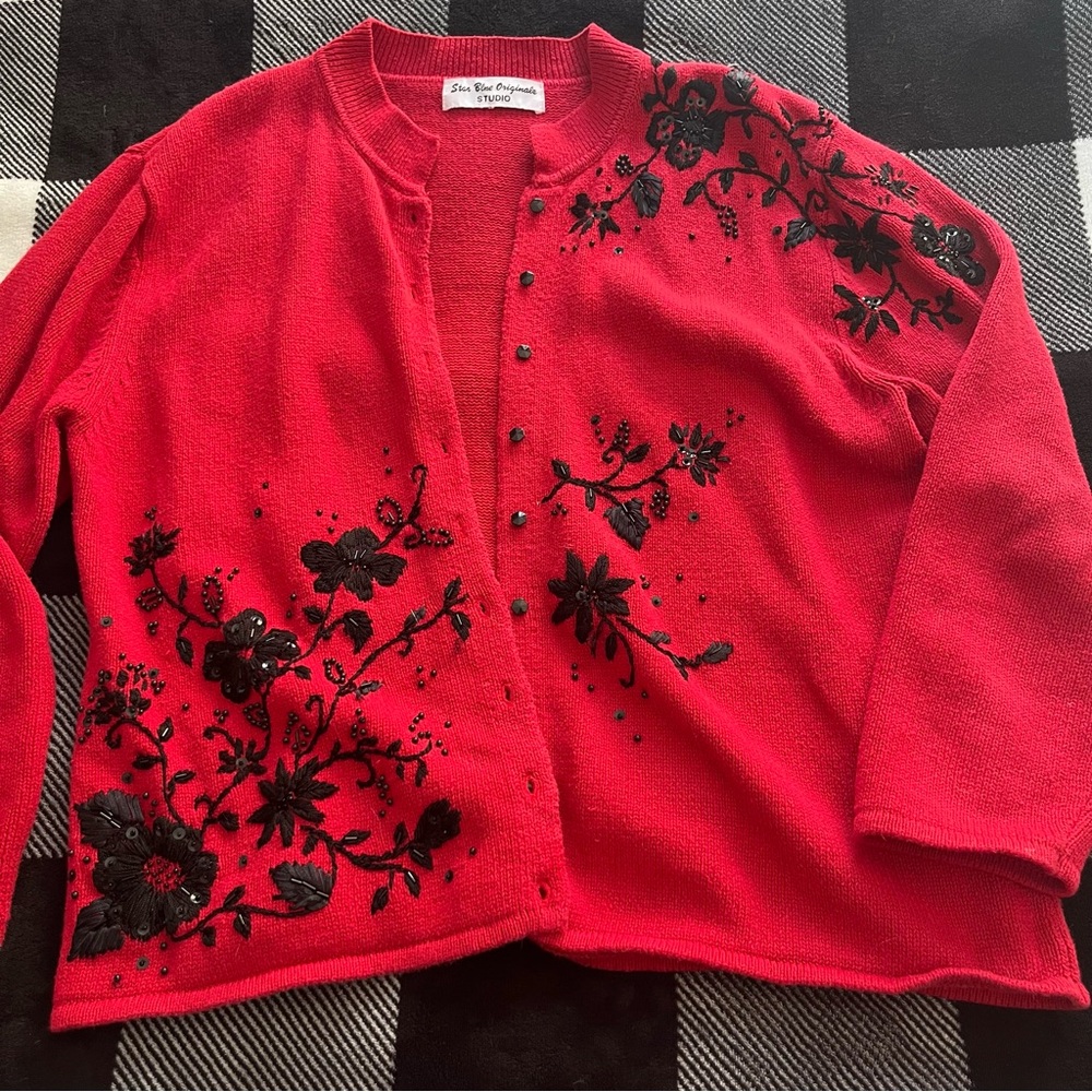 Star Blue Originals Studio Red Embellished Floral Sweater Women’s Size XL